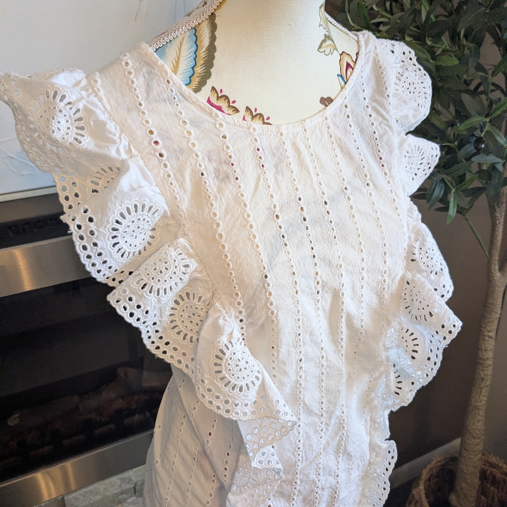 H&M White Eyelet Ruffle Blouse - Picture 2 of 4